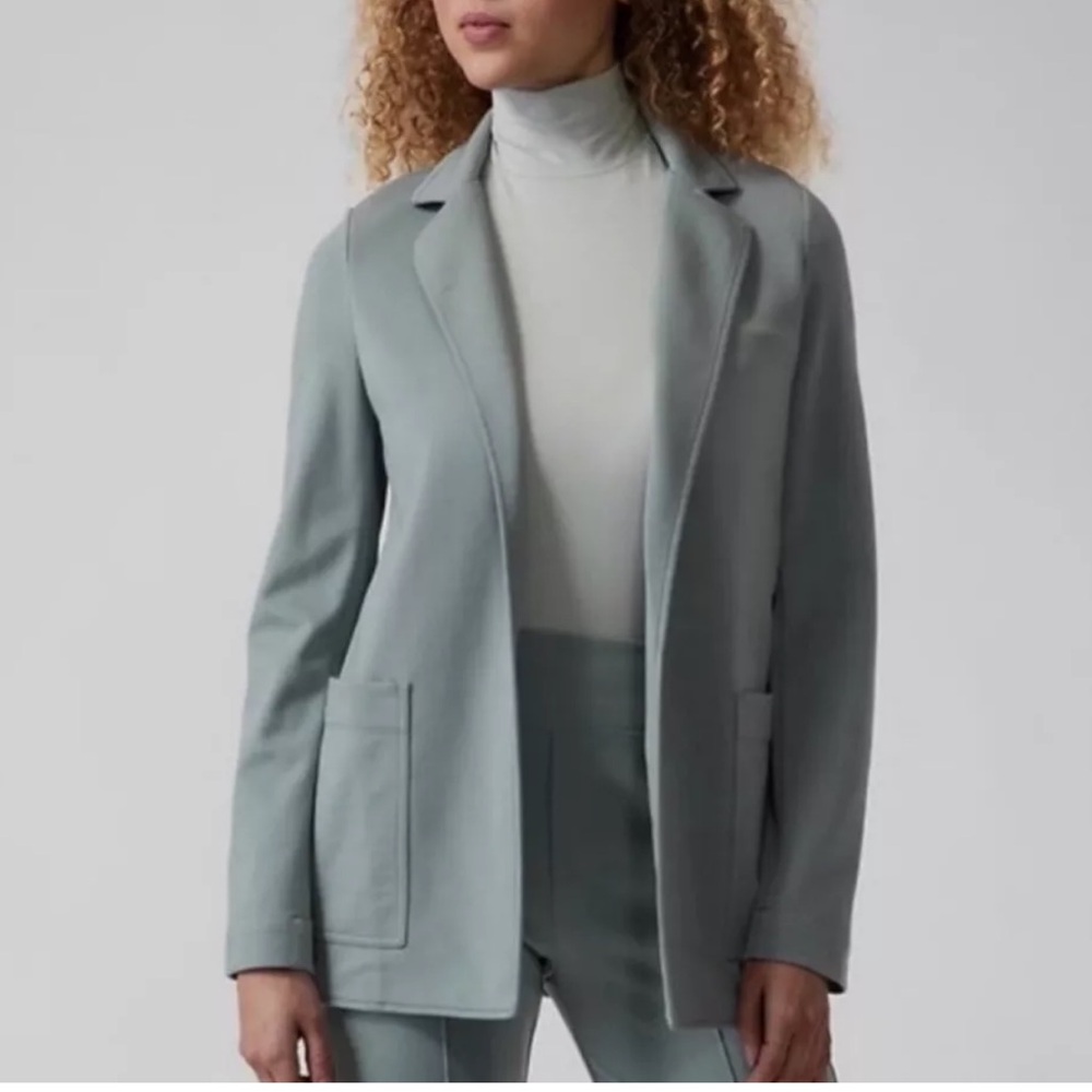 ATHLETA Eastbound Blazer Size 6